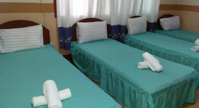 Maanyag Pension House, Rezerwuj Hotel Hotele w Mandaue z parkingiem, w pobliżu Cebu Doctors' University, Parking