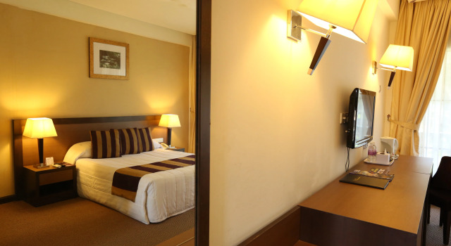 Hotel Puri Pujangga, Забронировать Отель Каджанг Селангор