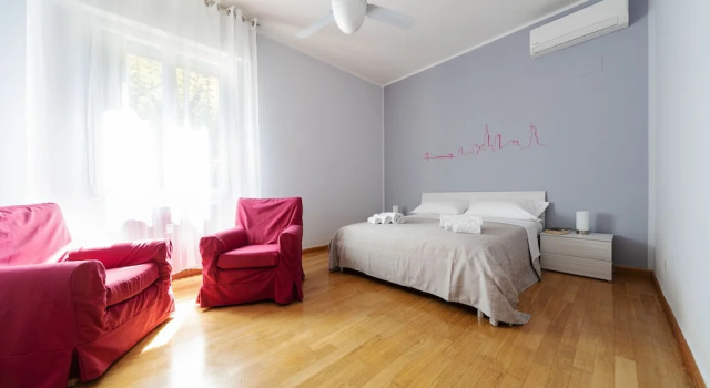 Апартаменты с 2 комнатами с балконом Sant'Orsola Colorful Huge Apartment