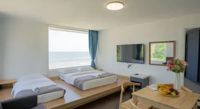 Люкс с видом на море BIDONG VIEW RESORT
