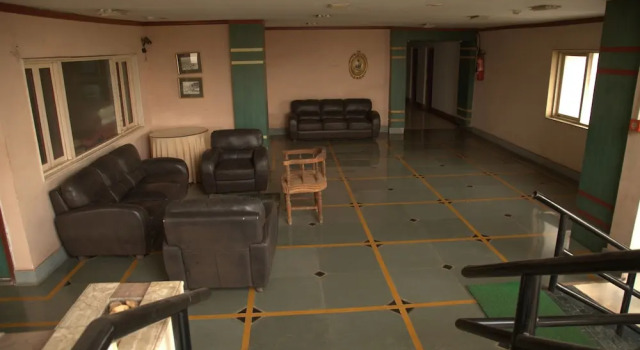 Hotel Landmarcplaza, Rezerwuj Hotel Hotele w Haldia z basenem, Basen