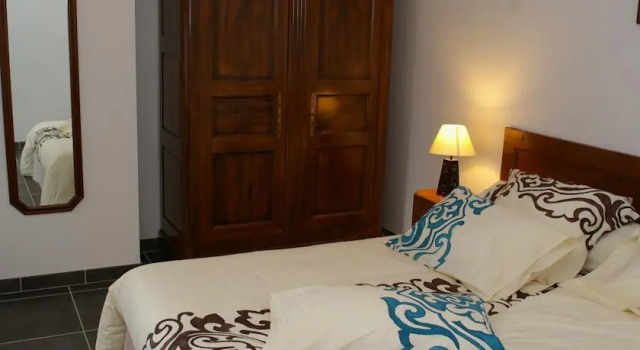 Le clos des pierres rouges, Prenota Hotel Hotel a Alvernia con parcheggio, Parcheggio
