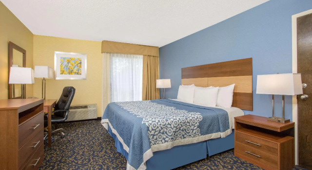 Двухместный номер Days Inn by Wyndham Raleigh-Airport-Research Triangle Park