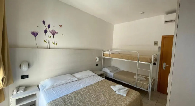 Четырёхместный номер Standard Hotel Marina Depandance