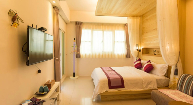 Fruit B&B, Book Bed and Breakfast Hotels in Jiaoxi with Parking, Parking