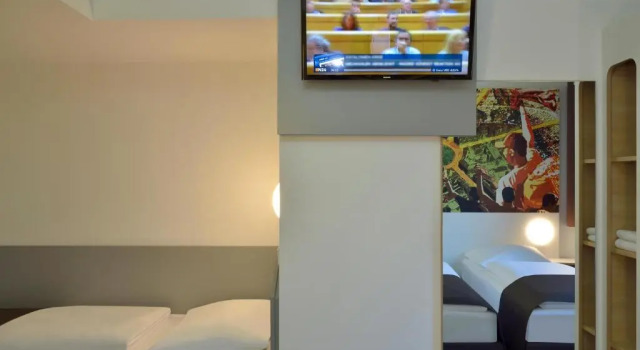 Трёхместный номер Standard B&B HOTEL Dortmund-Messe