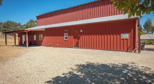 Mission Vineyard Barn