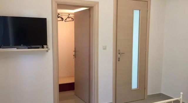Коттедж Amfithea House