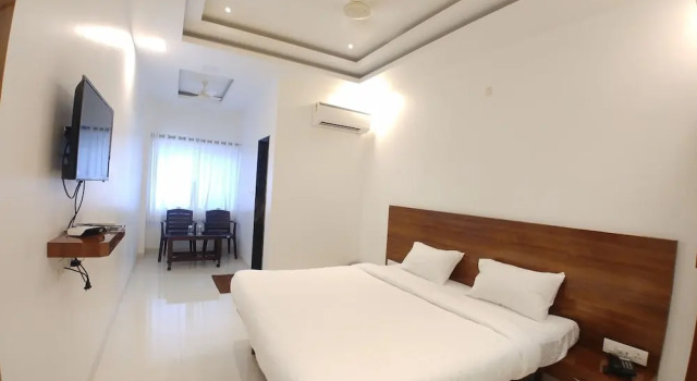 Двухместный номер Deluxe Hotel Jagadguru