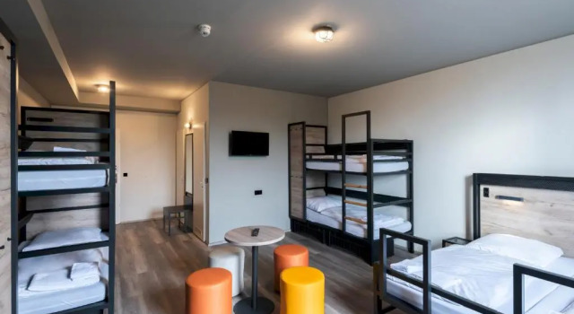 Кровать в общем номере a&o Stuttgart City