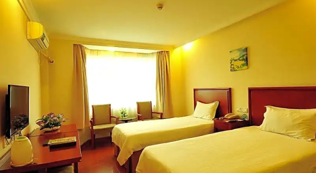 Семейный номер Standard Greentree Inn Chongqing Xiejiawan Express Hotel