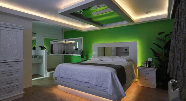 Люкс Romantic Inn & Suites