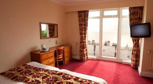 Двухместный номер Standard с балконом Marsham Court Hotel