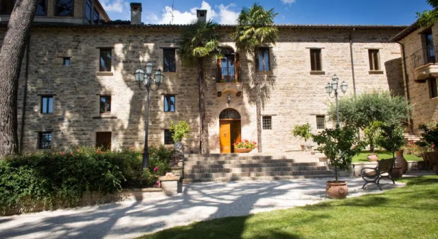 La Villa Teloni, Book Villa San Severino Marche 