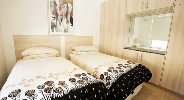 Beach House Units - 2, Book Apartment Cowes 
