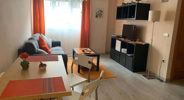 Apartamento Mota Los Prados-PARKING-WIFI GRATIS, Забронировать Апартаменты/квартира Апартаменты Овьедо, рядом с Больница Центрального университета Астурии, Апартаменты/квартира