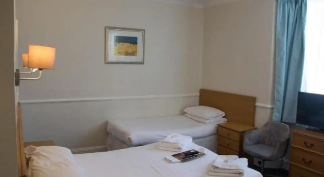 Standard Vierer Zimmer Richmond Hotel
