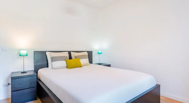 Deluxe Beach Apartment Swimming Pool