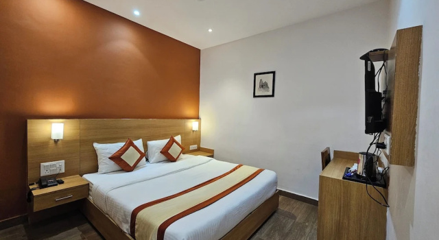 Двухместный люкс Hotel The Bundela - Khajuraho, Madhya Pradesh
