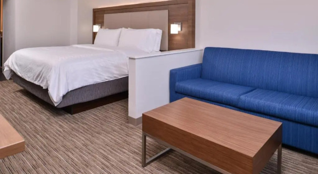 Люкс Holiday Inn Express Hotel and Suites Mesquite by IHG