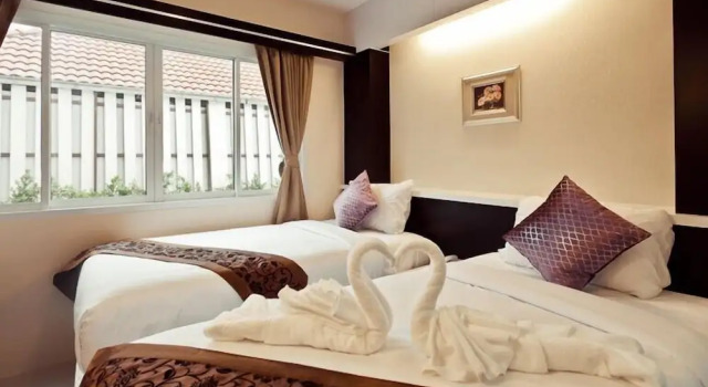 Двухместный люкс с балконом Excella Hotel
