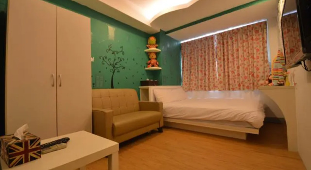 Suite Nine House