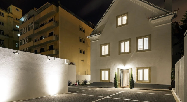 Chalet Estoril Luxury Apartments, Забронировать Апартаменты/квартира Отели Эшторил с бассейном, рядом с Пляж Тамариз, Бассейн