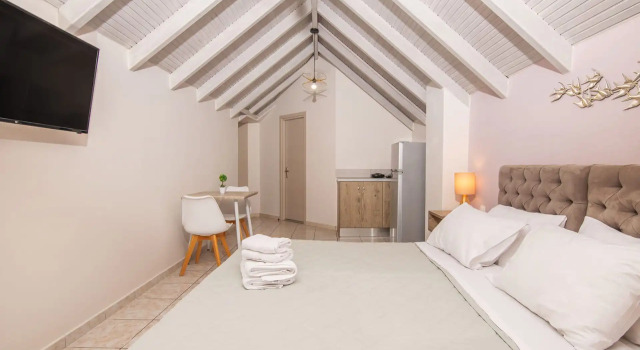 Четырёхместные апартаменты Koukos Loft Apartments