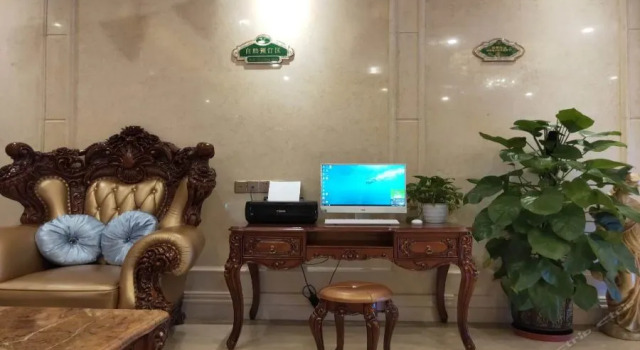 Vienna Hotel (Chongqing Jiefangbei Hongyadong Branch), Prenota Hotel Yu Zhong Chongqing Area