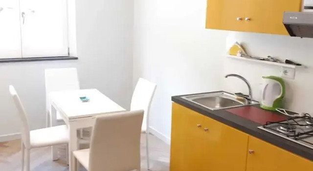 Студия Apartament "CARPE DIEM" in the Historical center 680mt,half mile, 10 minutes away from main square, accessible by 59 steps
