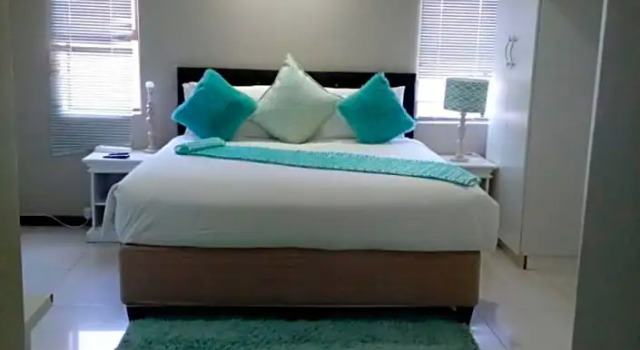 Shoes guest house 2, Buchen Sie Pension Umtata 