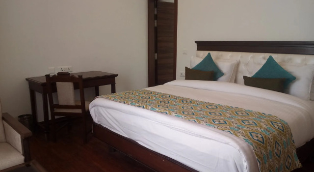 The Fern Surya Resort Dharampur, Kasauli Hills, Series by Marriott, Забронировать Курортный отель Отели штата Химачал-Прадеш с завтраком, Завтраки
