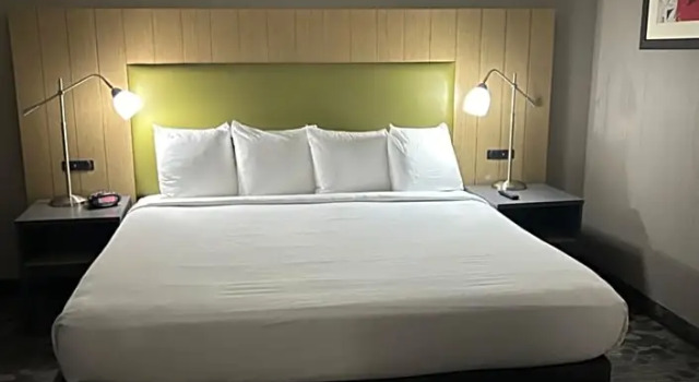 Двухместная студия Country Inn & Suites by Radisson, Delta Park North Portland