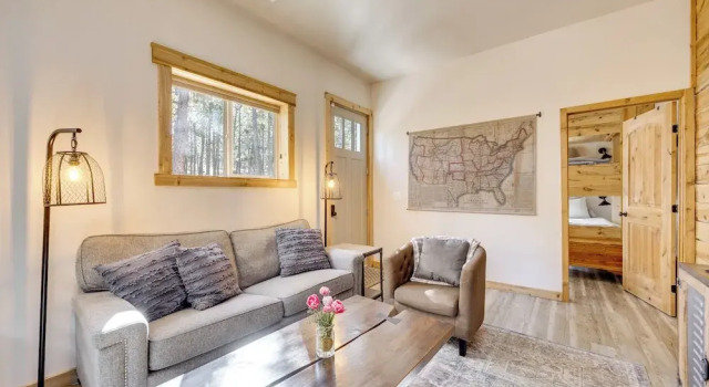 13 Mi to Usafa: Peaceful Colorado Springs Getaway!
