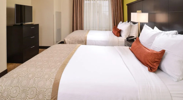 Люкс Staybridge Suites Merrillville by IHG