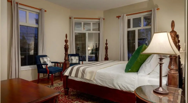Номер Deluxe Courthouse Inn Revelstoke