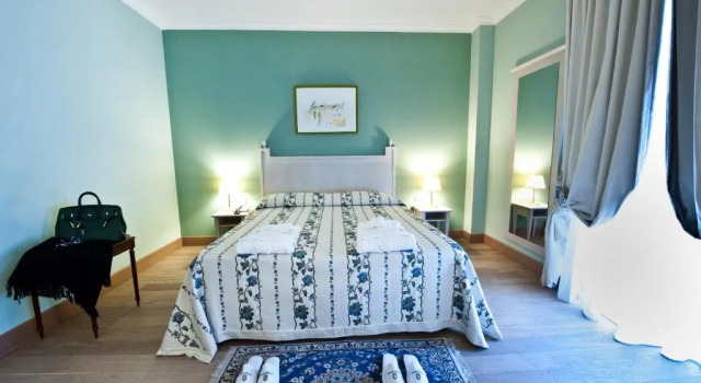 Трёхместный номер Standard OSTUNI PALACE - Hotel Ristorante & SPA