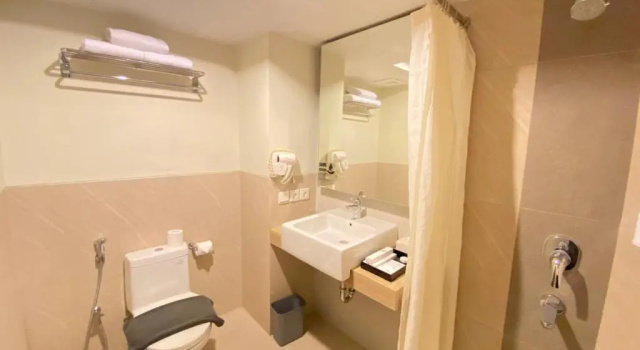 Полулюкс Swiss-Belcourt Bogor
