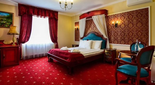 Rosen Villa Sibiu, Забронировать Вилла Виллы Сибиу, рядом с The Cibin Market, Вилла
