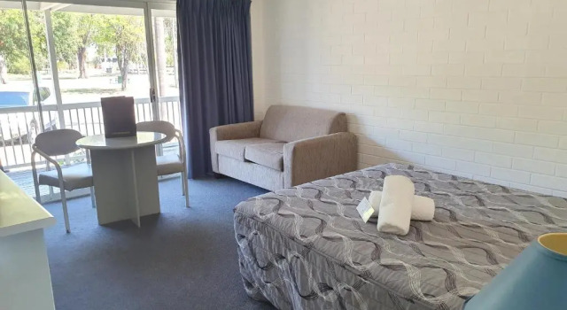 Номер Deluxe Dalby Manor Motor Inn