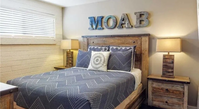 Purple Sage Flats #5 1 Bedroom Apts, Book Hotel Moab Arches National Park