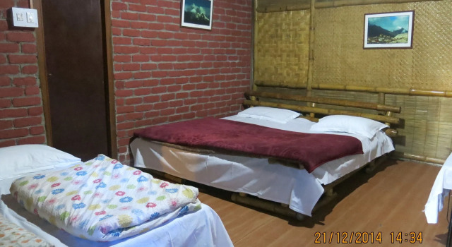 Ayar Jungle Resort, Rezervovat Lázně / Resort Resortní hotely v Uttarakhand, Lázně / Resort