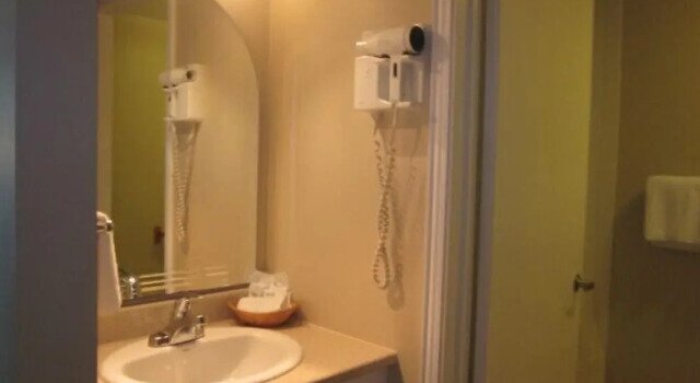 Четырёхместный номер Standard Auberge - Motel Le Pigeonnier