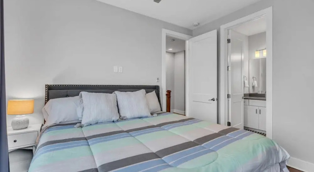 Коттедж Luxury Townhome With Rooftop Deck Skyline Views