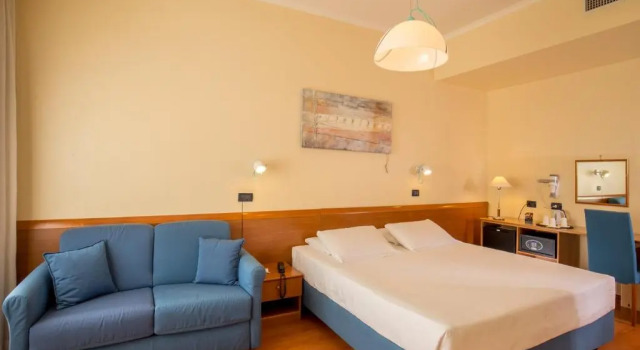 Трёхместный номер Standard Best Western Plus Hotel Globus