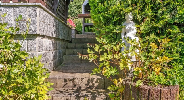 Апартаменты Garden View Apartment in Erzgebirge near Forest