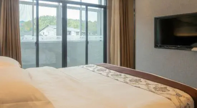 Люкс Business Oriental Charm Hotel (Gutian Site Tourist Center Branch)