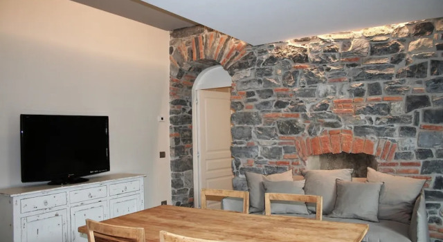 Апартаменты c 1 комнатой JOIVY Elegant 1BR Flat Near City Centre