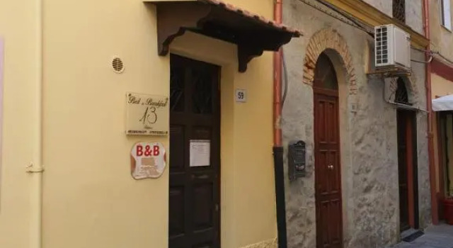 B&B 13, Забронировать Отель «постель и завтрак» Иглесиас Коста Верде