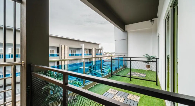Двухместный номер Superior с балконом SVOK Hotel